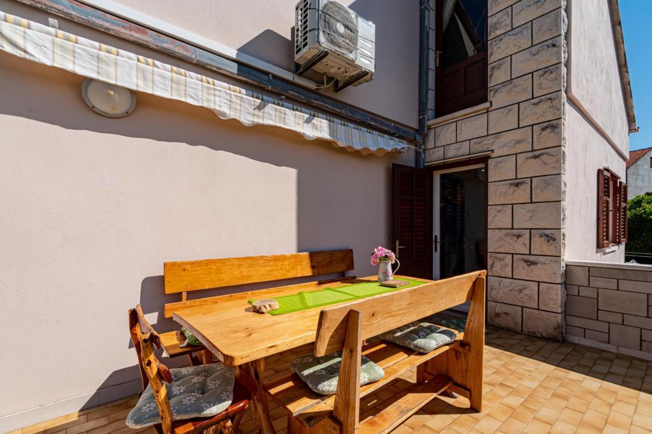 Apartments Mak Racisce Luaran gambar